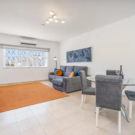 Host Wise - Spacious Family House With Garden *