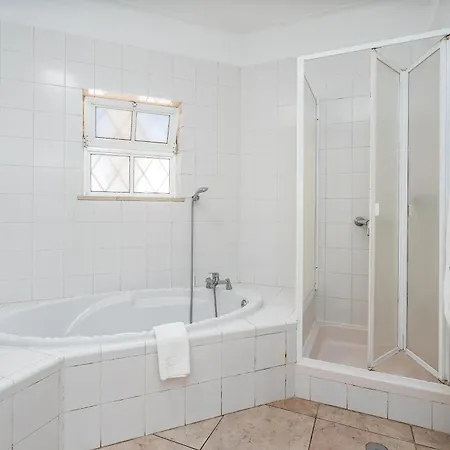 Prázdninový dům Host Wise - Spacious Family House With Garden *