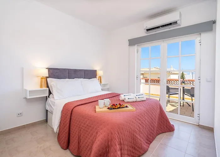 Host Wise - Spacious Family House With Garden 別荘