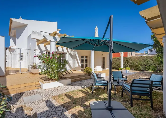 Host Wise - Spacious Family House With Garden 別荘