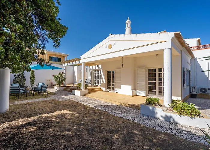 別荘 Host Wise - Spacious Family House With Garden ラゴス