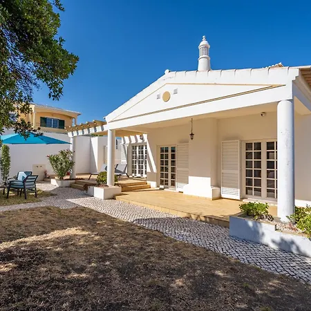 펜션 Host Wise - Spacious Family House With Garden 라고스